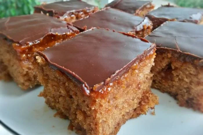 Cokoladni-kolac-gotov-za-samo-par-minuta-1