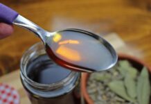Domaći sirup za kašalj od lovorovog lista i žalfije